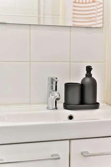 Apartment Appartement Rez-De-Chaussee Paris - Montparnasse