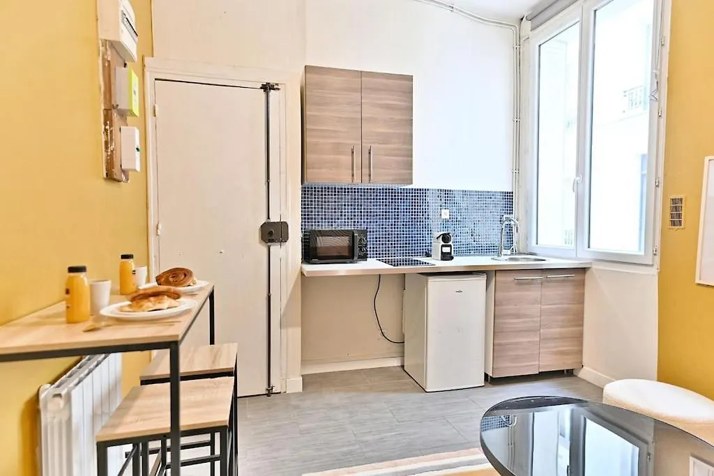 Appartement Rez-De-Chaussee Paris - Montparnasse Apartment