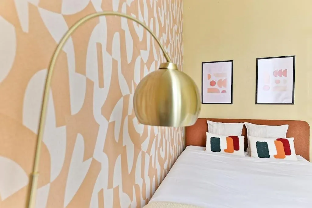 Appartement Rez-De-Chaussee Paris - Montparnasse Apartment